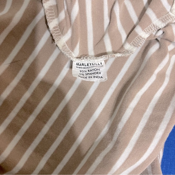 Marley Lilly Women’s Size Medium Tan and White Striped Long Sleeve Long Shirt - Picture 9 of 9